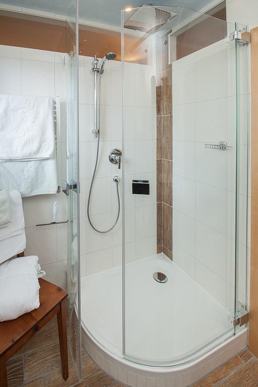 Alpineas Apartment ลอยทัช ห้อง รูปภาพ