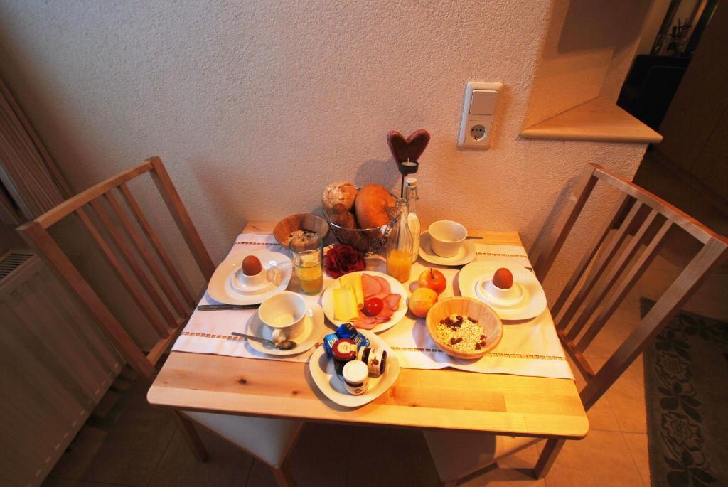 Alpineas Apartment ลอยทัช ภายนอก รูปภาพ